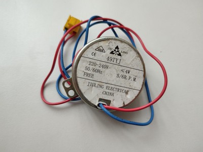 Synchrónny motor JULIN 49TYJ