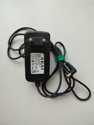 Napájací adaptér AKAI APT-710X