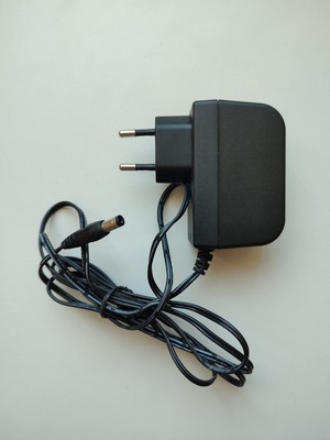 Adaptér DVE DSA-20P-10 