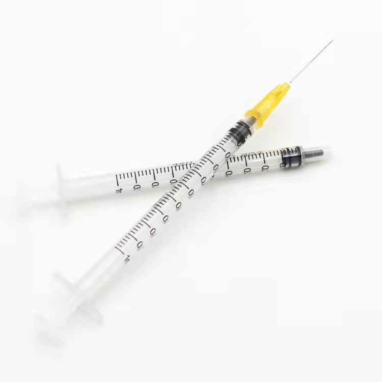 Ochranná sterilná striekačka YINGMED 1 ml/23gxl 1/4' 100 ks